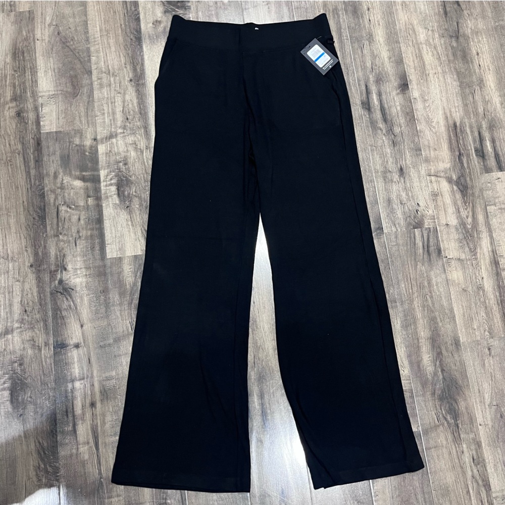 NWT Andrew Marc Sport Black Ribbed Flared Pants